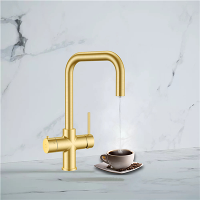 4 viename verdančio vandens čiaupas